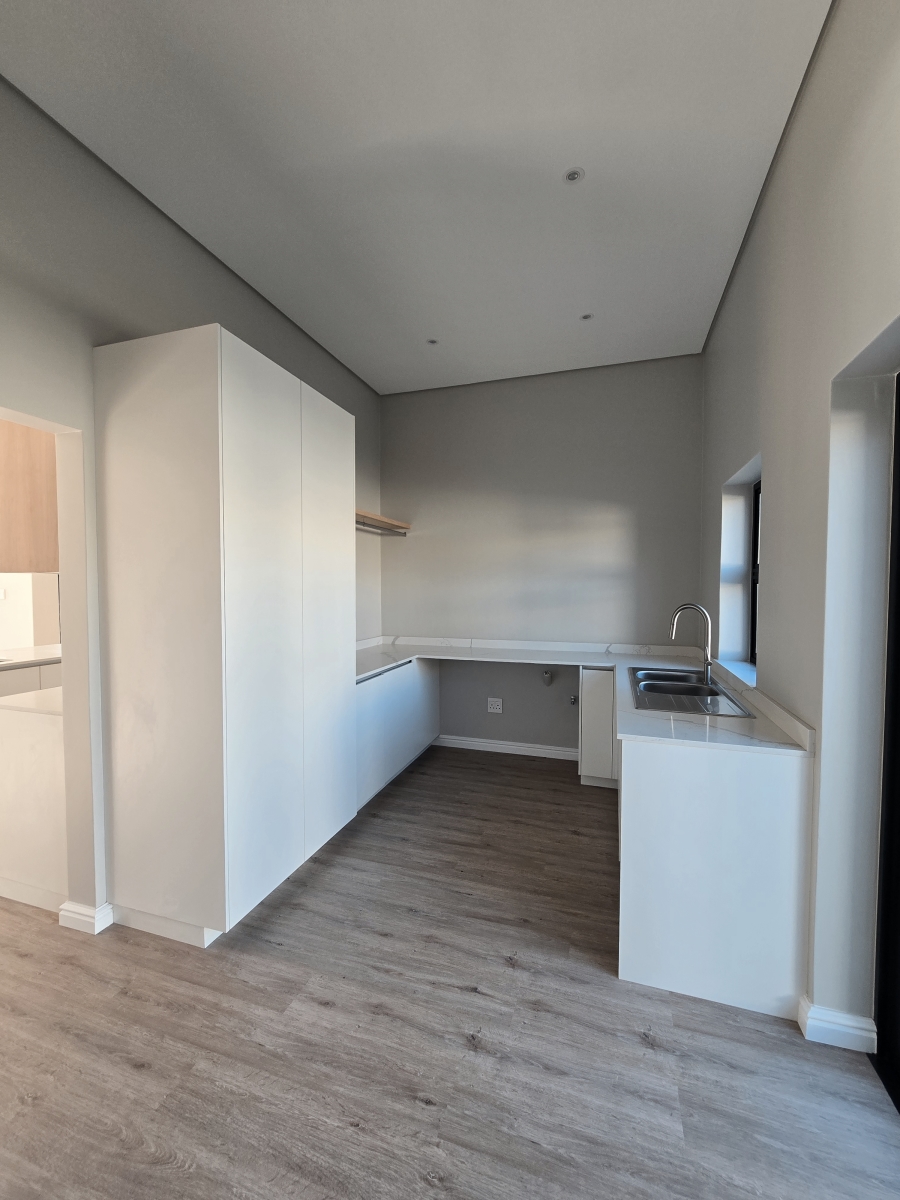 4 Bedroom Property for Sale in Kingswood Golf Estate Western Cape